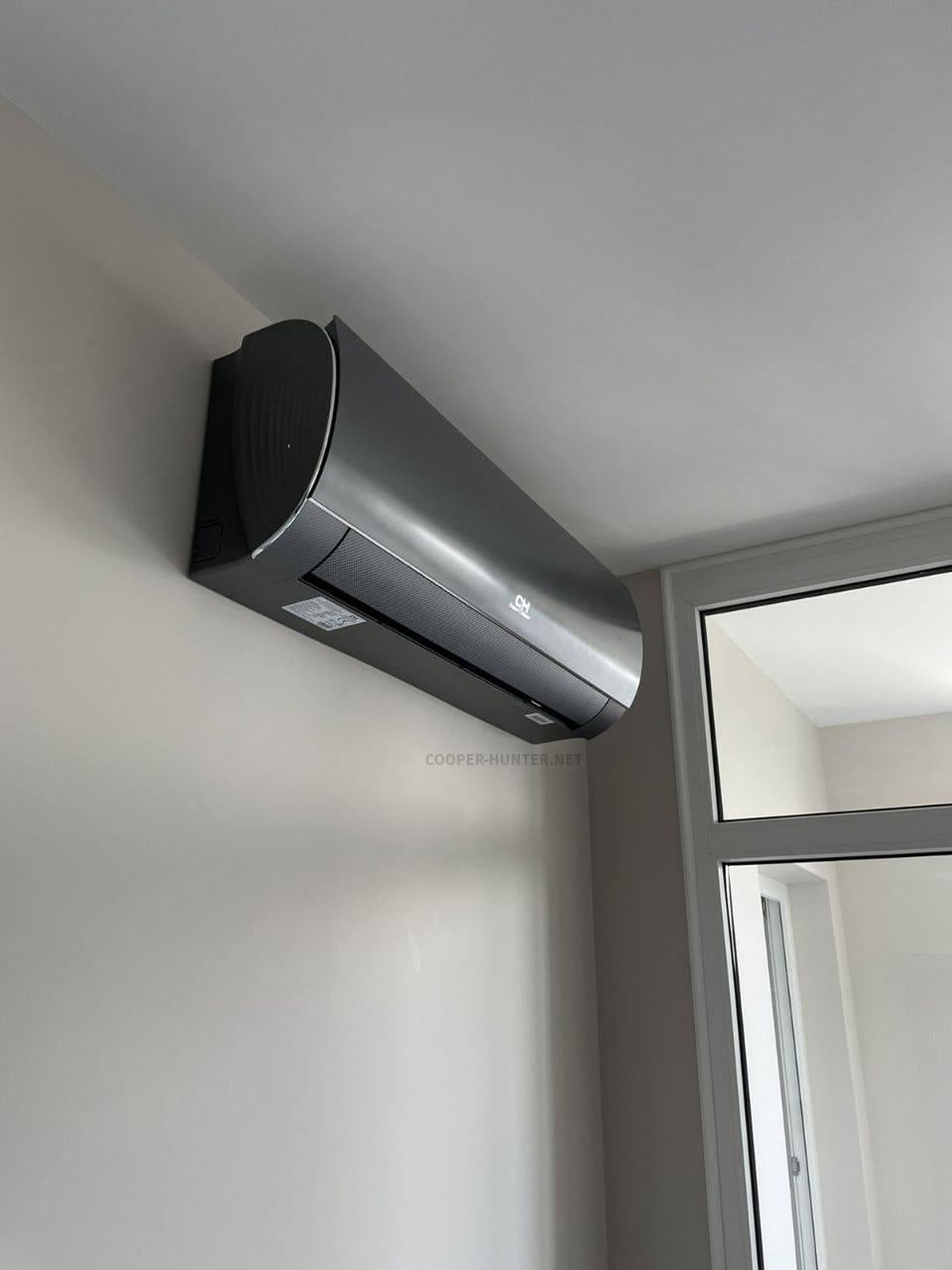 Кондиціонер Cooper&Hunter серія Daytona Black Inverter CH-S09FTXD2-BL