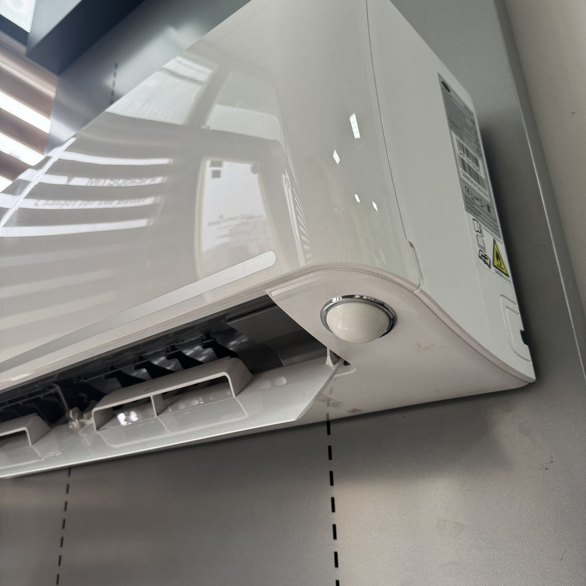 Настінний кондиціонер Carrier 42QHP09E8S/38QHP09E8S